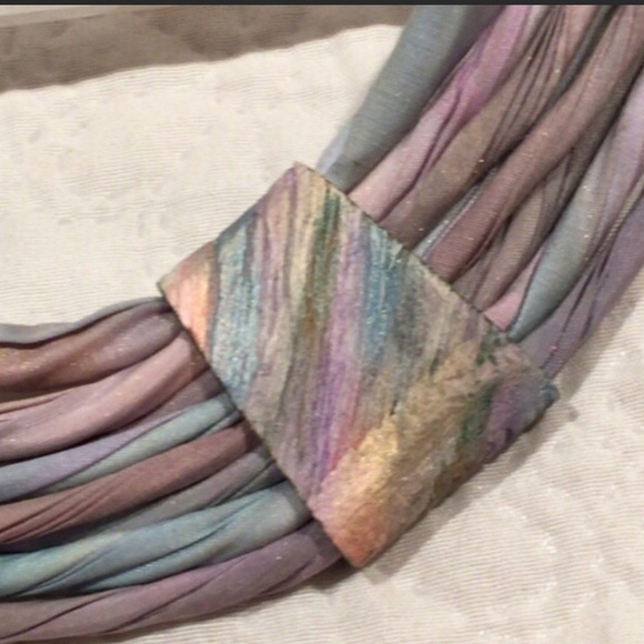 Handmade 1990’s Artisan Silk Necklace - Length = 18” - Picture 3 of 7